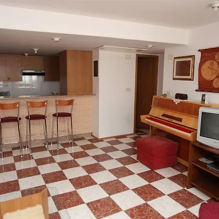 Peric Apartament Split