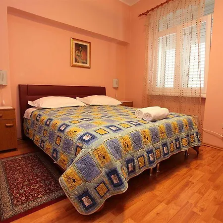 Apartament Peric *
