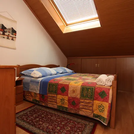 Peric شقة سبليت